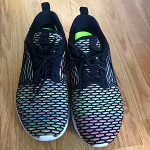 Nike Roshe Men Size 8 NM Flyknit Multi Color